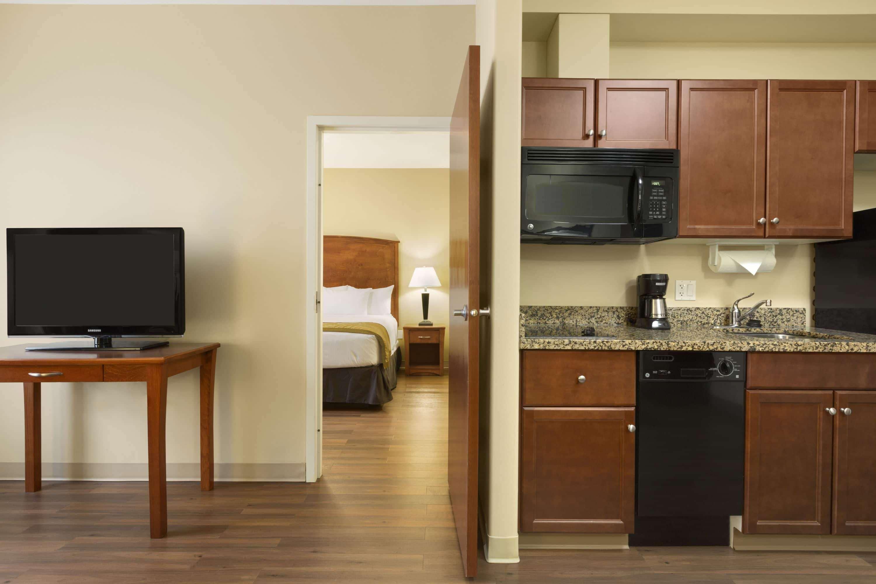 Days Inn & Suites By Wyndham Sherwood Park Edmonton Zewnętrze zdjęcie