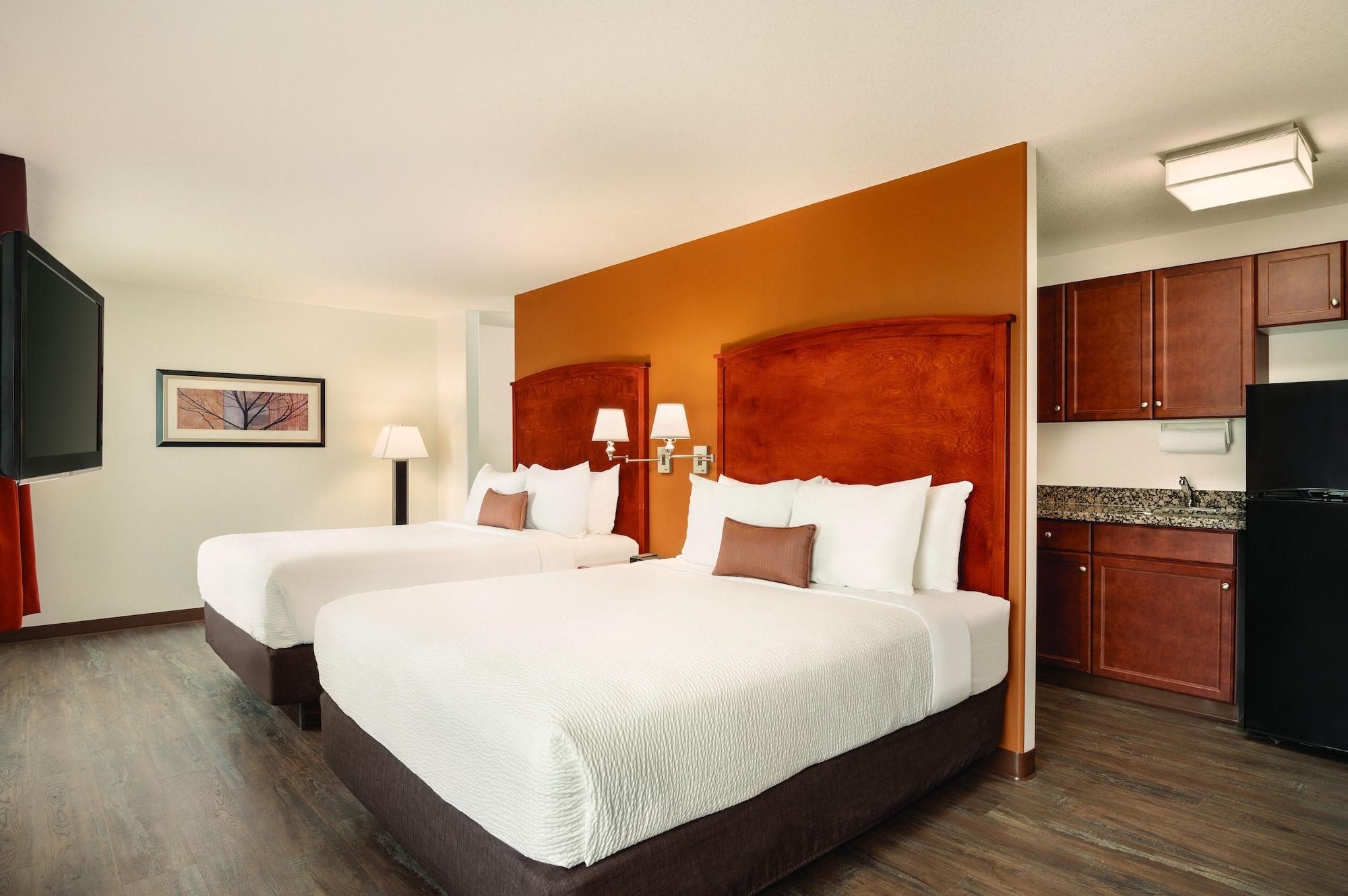 Days Inn & Suites By Wyndham Sherwood Park Edmonton Zewnętrze zdjęcie